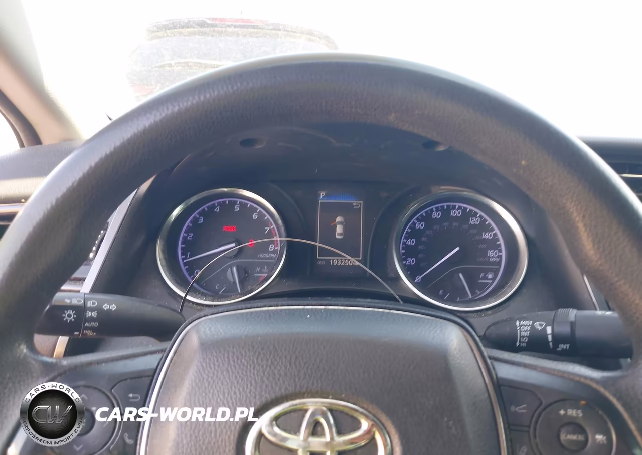 2019 Toyota Camry Le VIN:4T1B11HK7KU173927 - 7