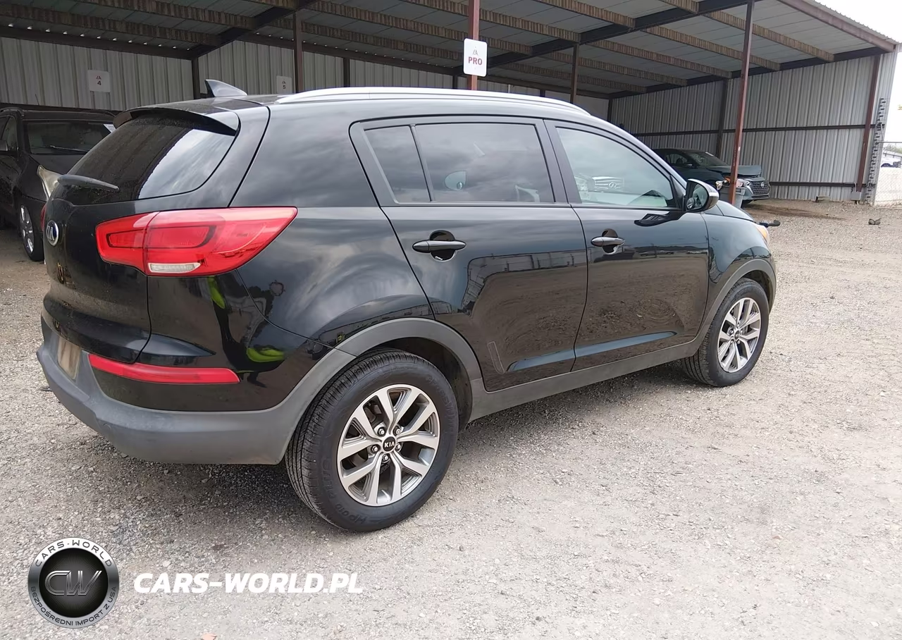 2015 Kia Sportage Lx VIN:KNDPB3ACXF7744028 - 4