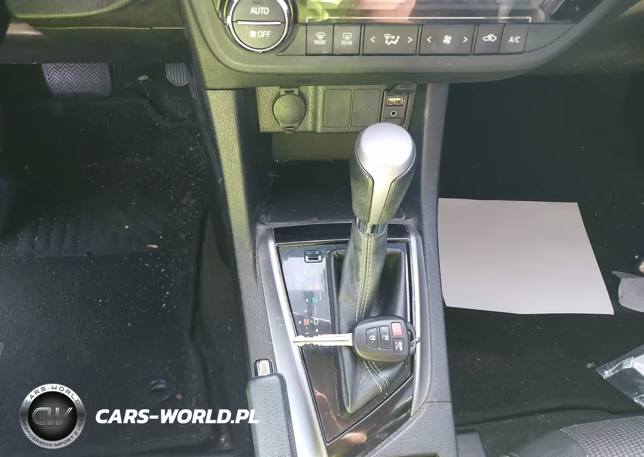 2015 Toyota Corolla S Plus VIN:2T1BURHE9FC466624 - 11
