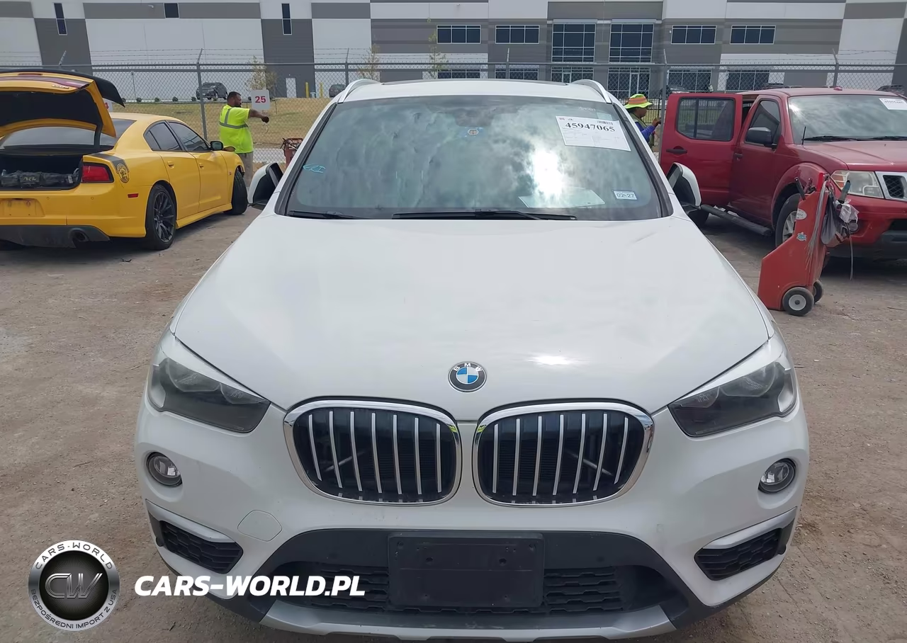2018 BMW X1 Sdrive28I VIN:WBXHU7C37J5H43917 - 12