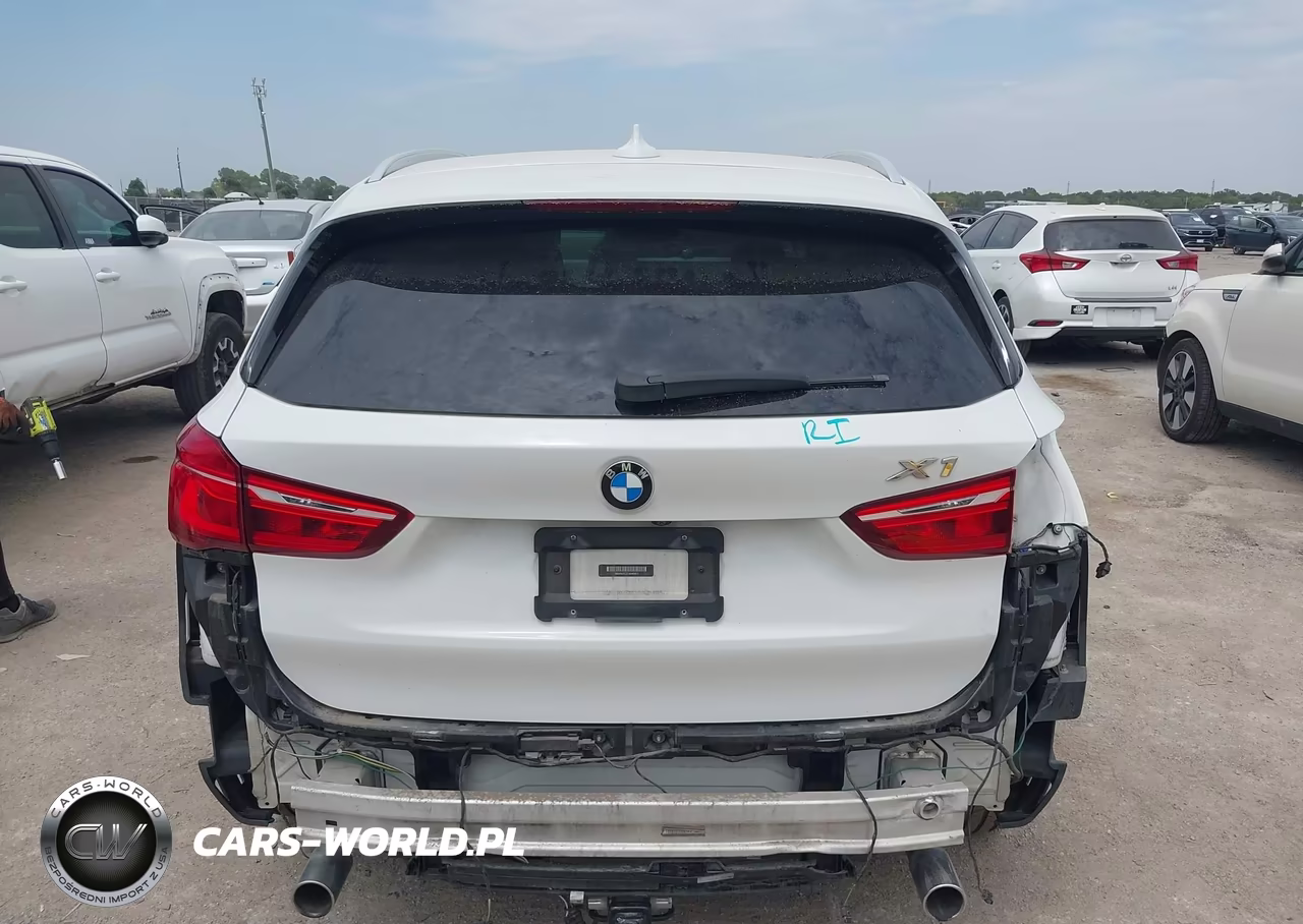 2018 BMW X1 Sdrive28I VIN:WBXHU7C37J5H43917 - 16