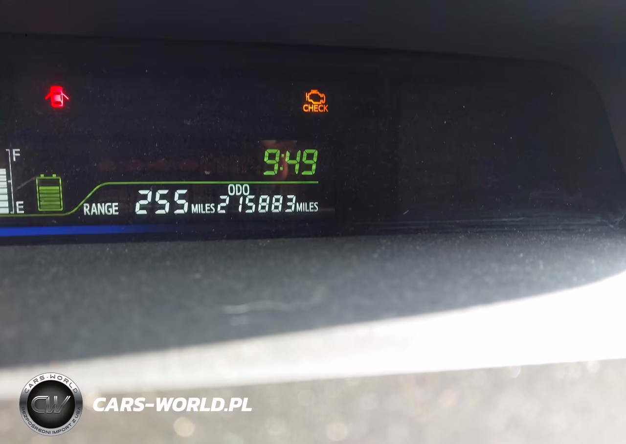 2013 Toyota Prius V Three VIN:JTDZN3EU6D3192258 - 15