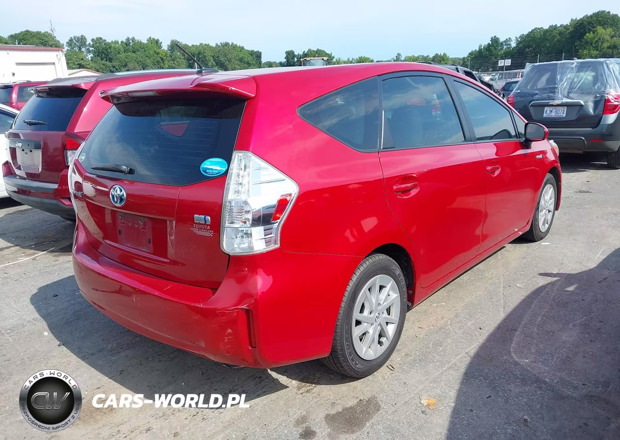 2013 Toyota Prius V Three VIN:JTDZN3EU6D3192258 - 4
