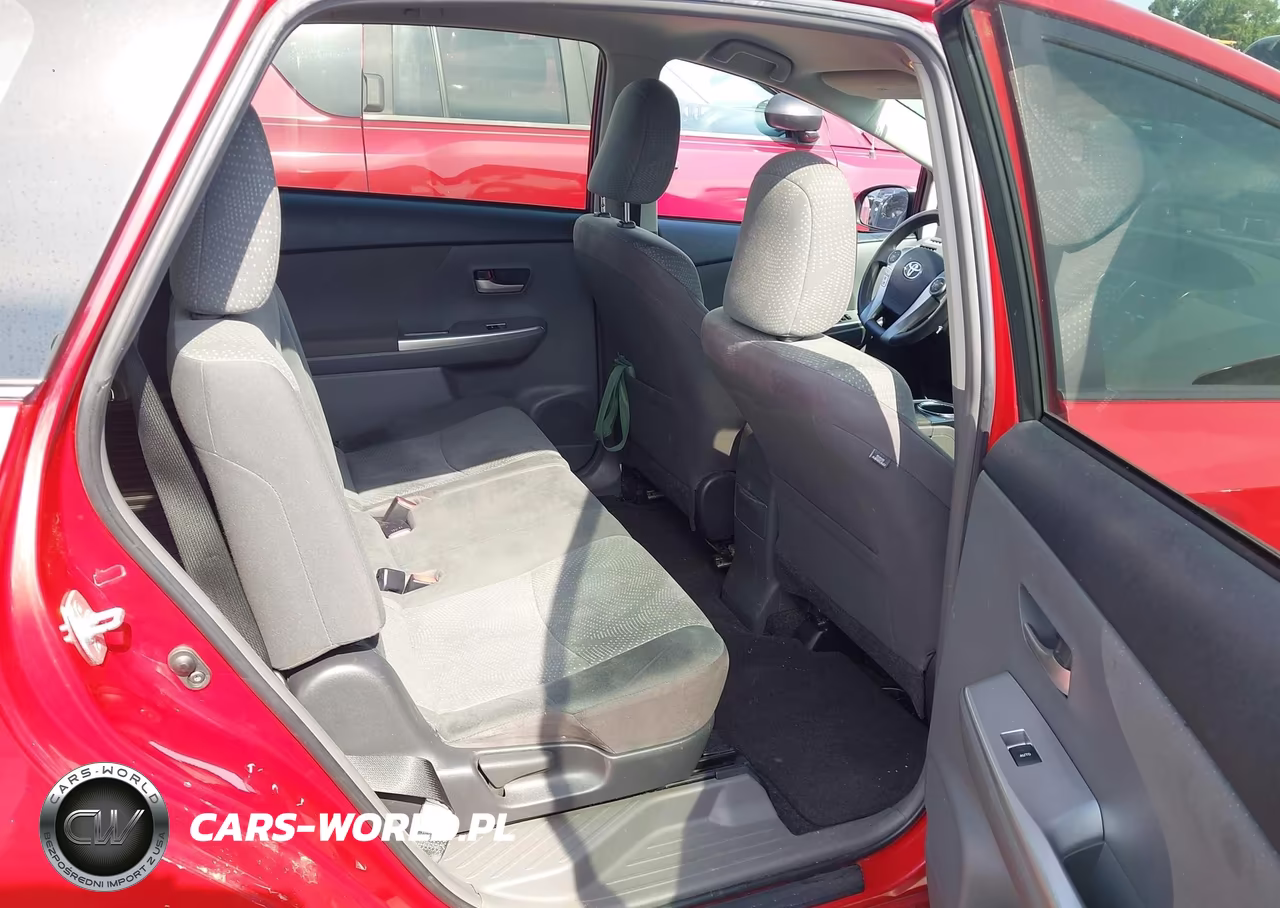 2013 Toyota Prius V Three VIN:JTDZN3EU6D3192258 - 8