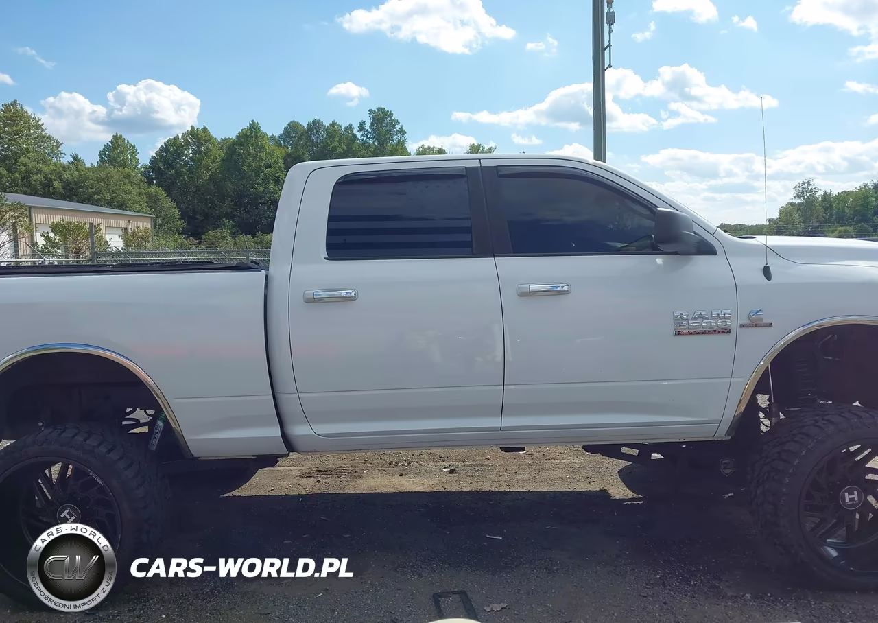 2016 Ram 2500 Slt VIN:3C6UR5DL8GG309477 - 13