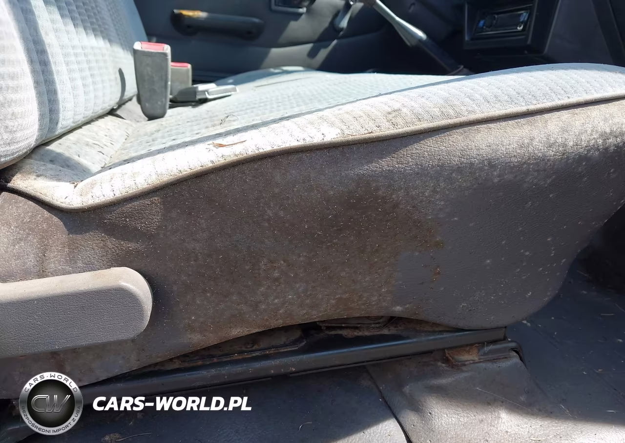 1993 Nissan Truck Short Wheelbase VIN:1N6SD11S2PC396859 - 13