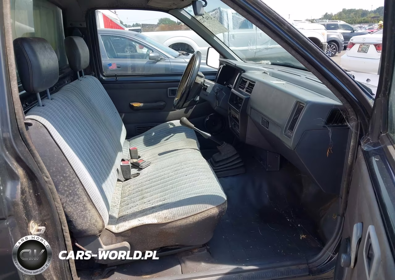 1993 Nissan Truck Short Wheelbase VIN:1N6SD11S2PC396859 - 5