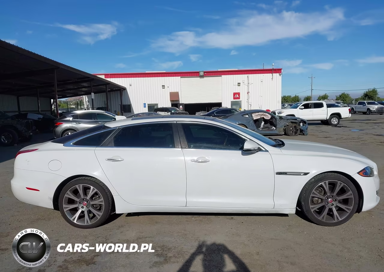 2016 Jaguar Xj Xjl Portfolio VIN:SAJWJ2GD8G8W02962 - 14