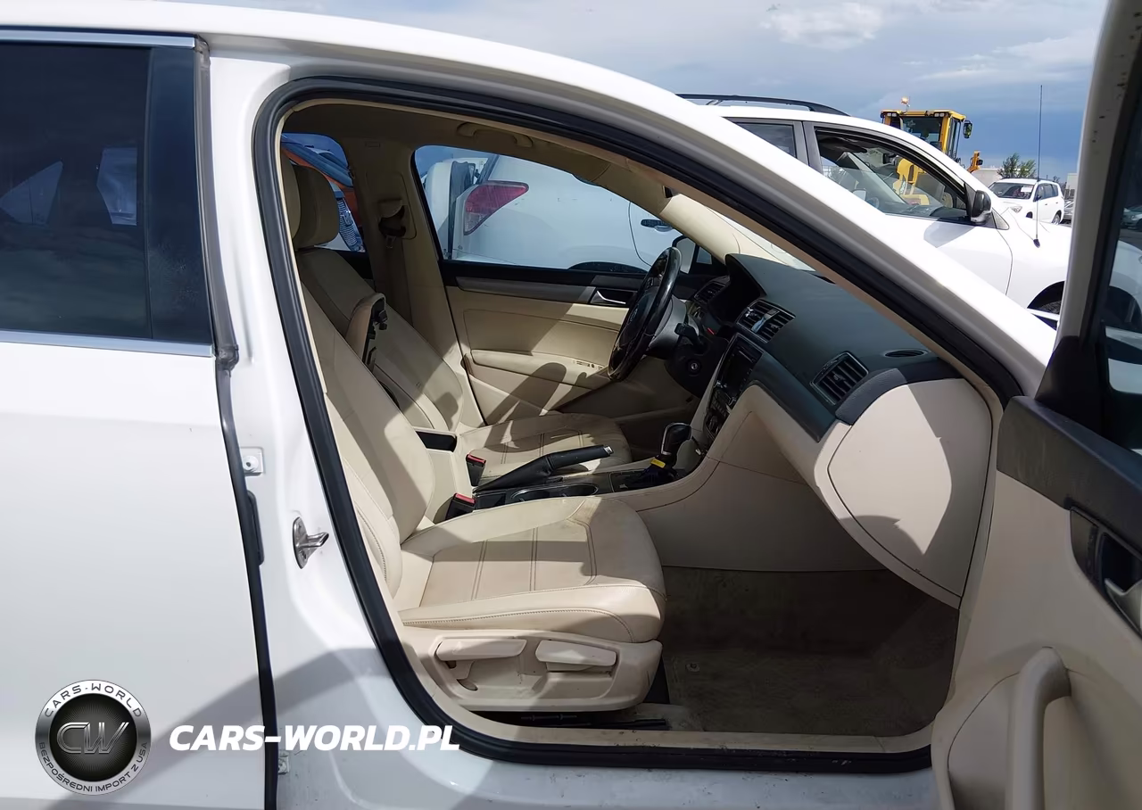 2015 Volkswagen Passat 1.8T Se VIN:1VWBT7A35FC050656 - 5