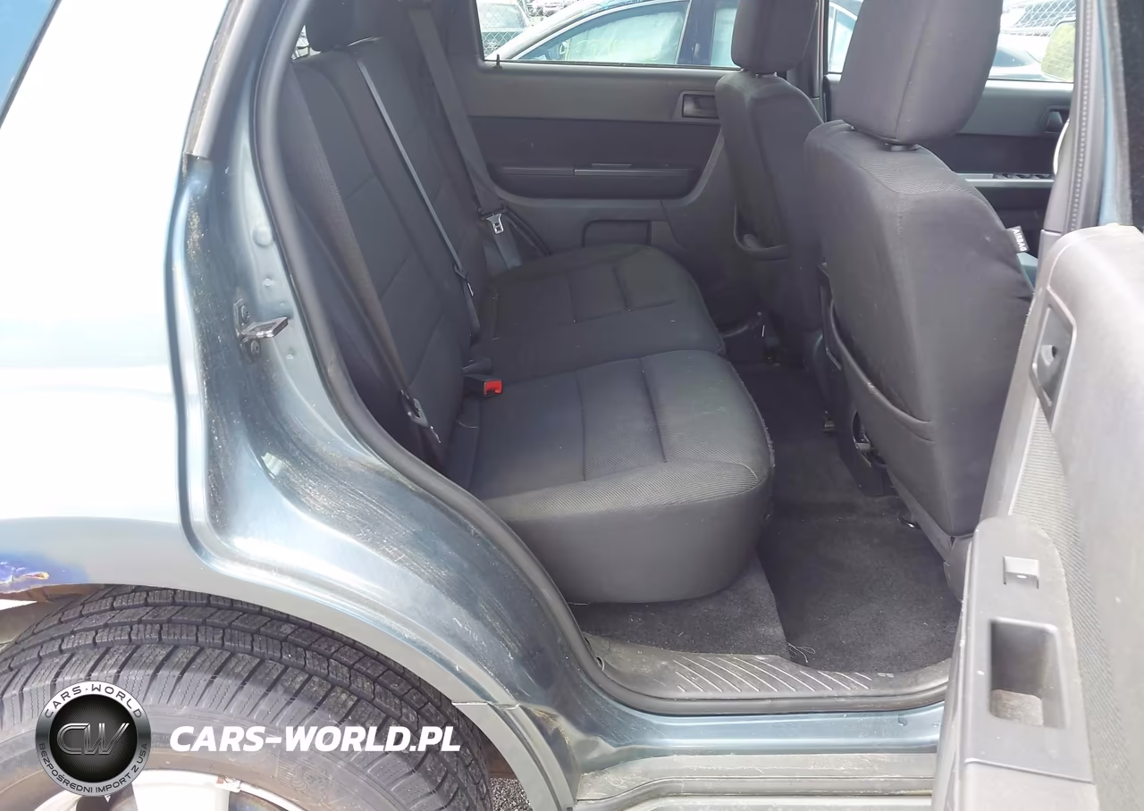 2010 Ford Escape Xlt VIN:1FMCU0D77AKA03052 - 8