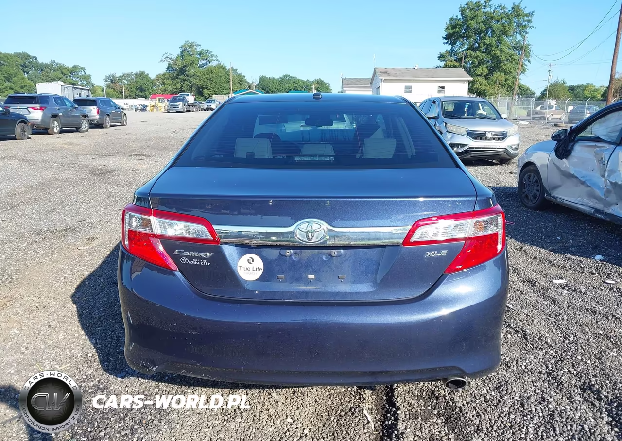 2014 Toyota Camry Xle VIN:4T1BF1FK4EU837738 - 16