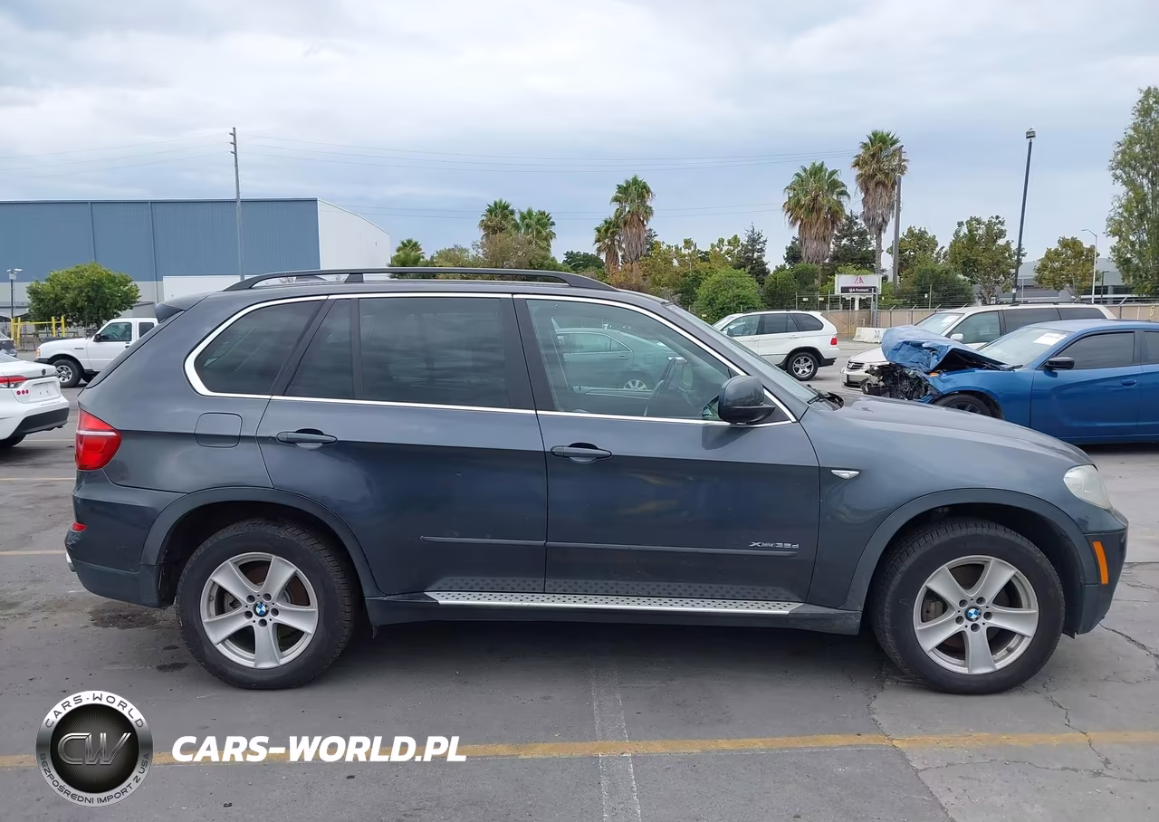 2013 BMW X5 xDrive35D VIN:5UXZW0C56D0B95302 - 13