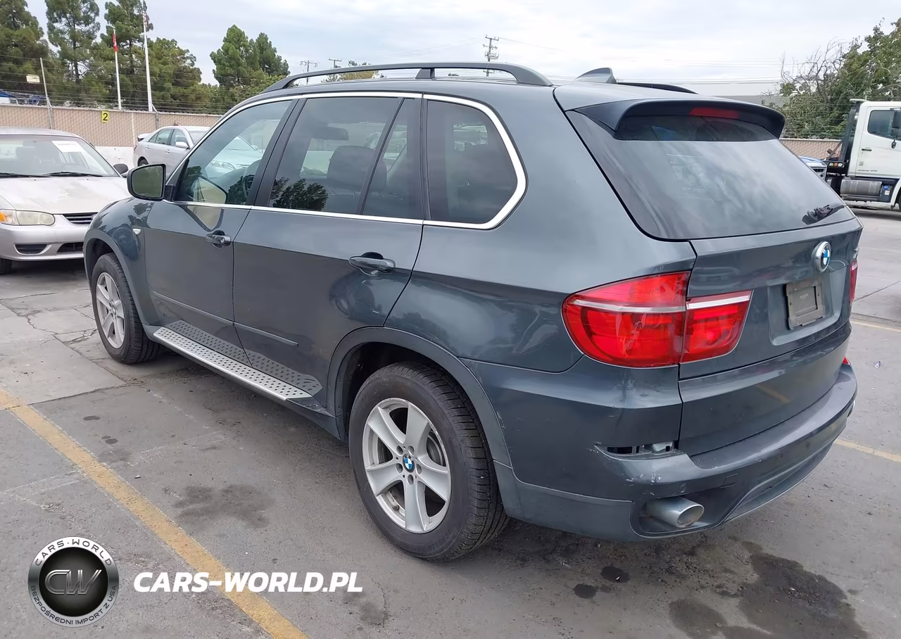 2013 BMW X5 xDrive35D VIN:5UXZW0C56D0B95302 - 3