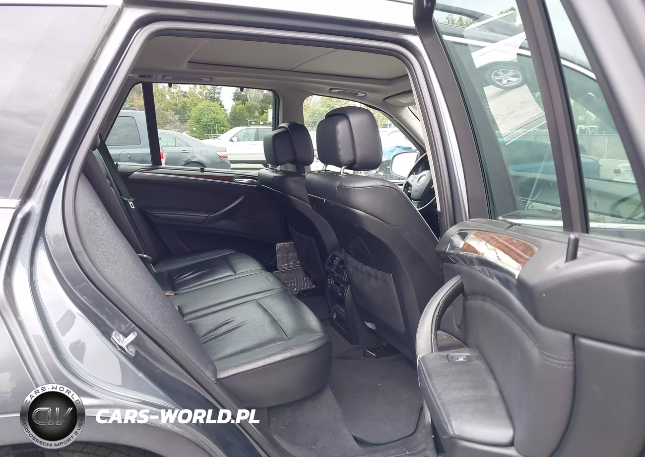 2013 BMW X5 xDrive35D VIN:5UXZW0C56D0B95302 - 8