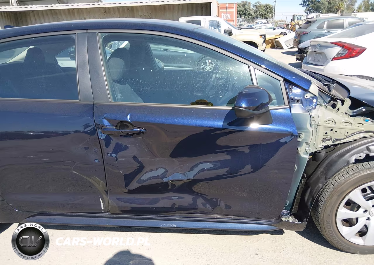 2022 Toyota Corolla Le VIN:5YFEPMAEXNP336819 - 18