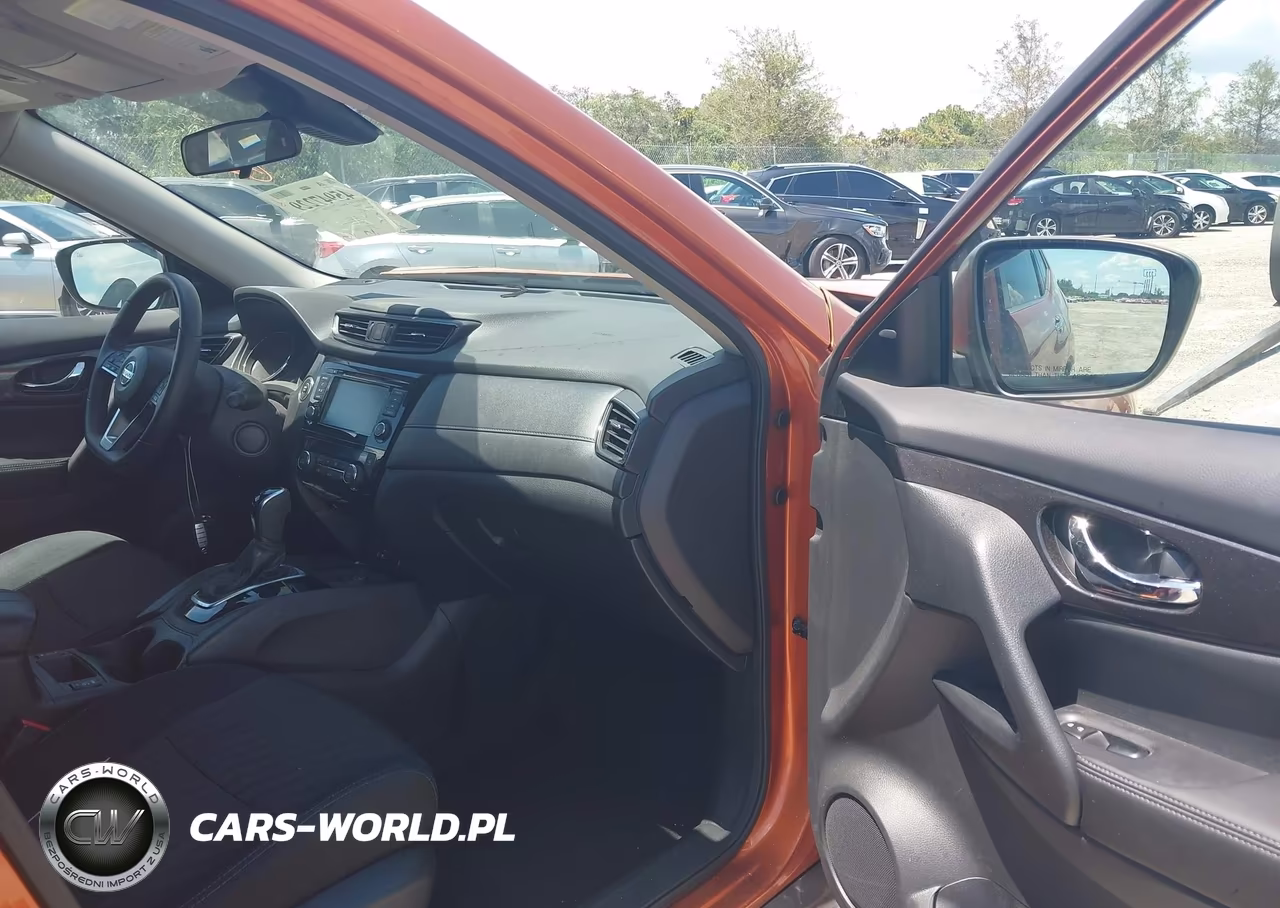 2019 Nissan Rogue Sv VIN:5N1AT2MT8KC767295 - 5