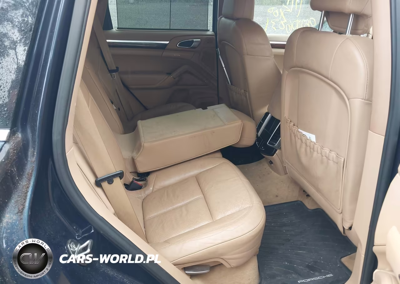 2011 Porsche Cayenne S VIN:WP1AB2A22BLA48707 - 8