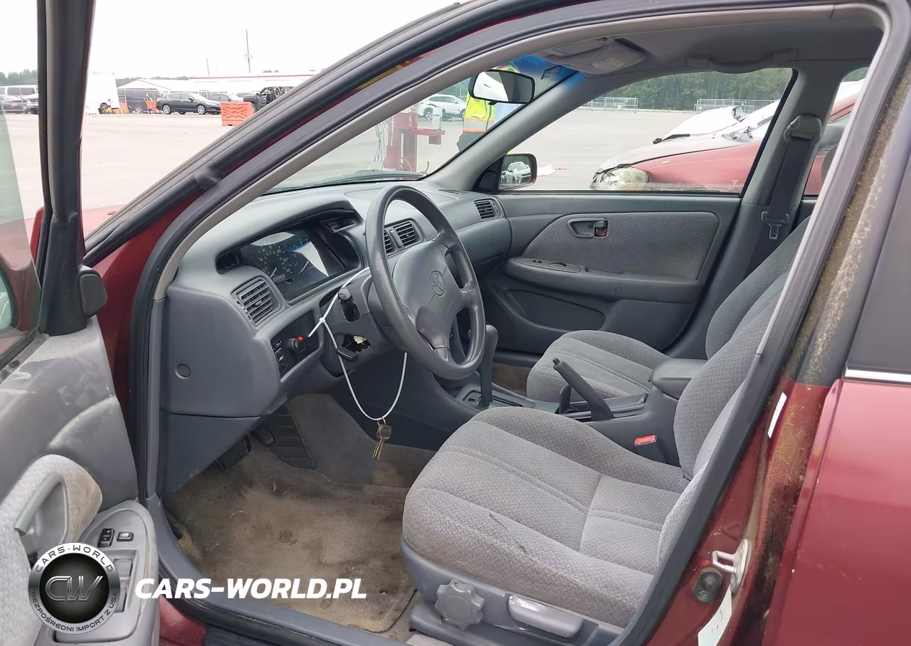 2001 Toyota Camry Le VIN:4T1BG22K41U089463 - 5