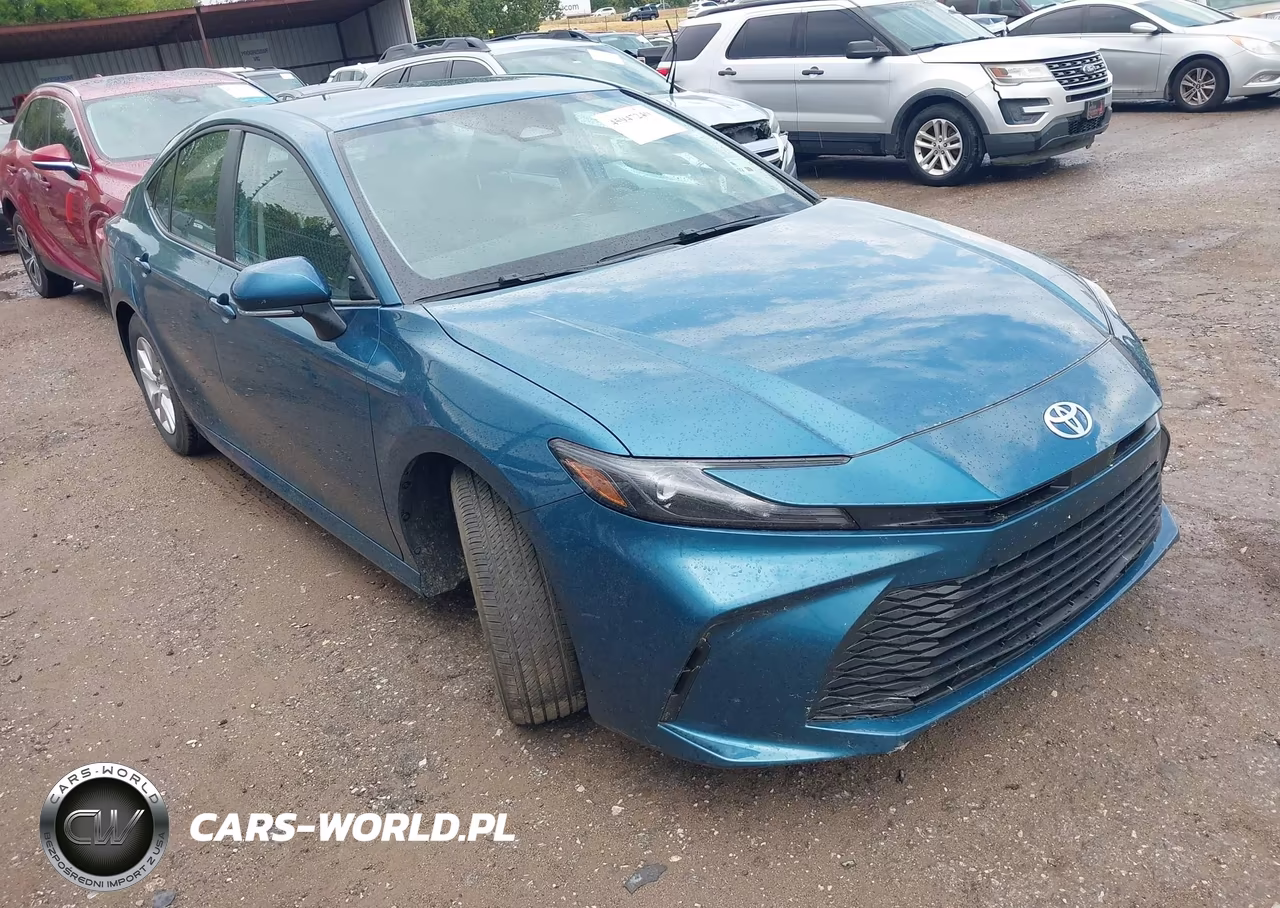 2026 Toyota Camry Le – zdjęcie 1 z 17