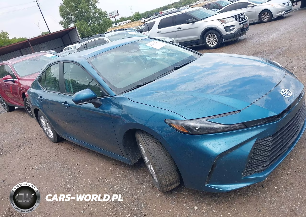 2026 Toyota Camry Le VIN:4T1DAACK3TU707197 - 12