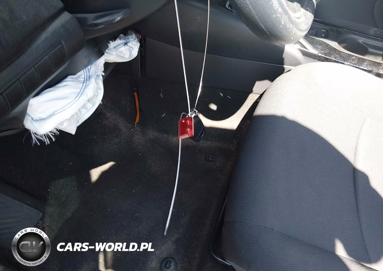 2022 Toyota Corolla Le VIN:5YFEPMAE2NP321201 - 11