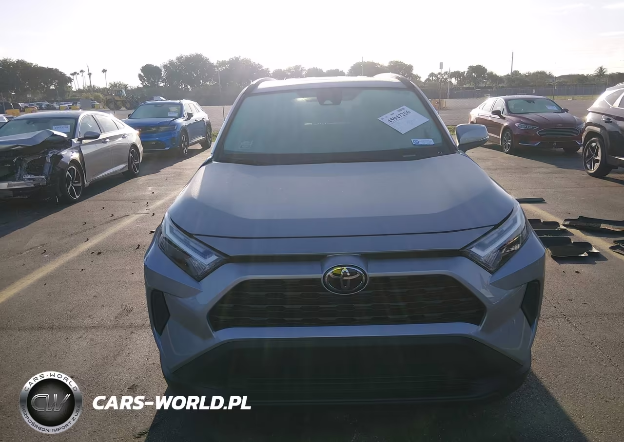 2025 Toyota Rav4 Xle VIN:2T3W1RFV2SW422252 - 12