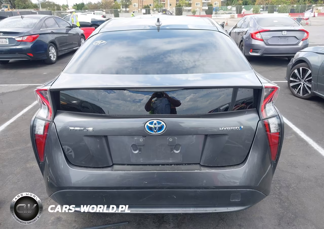 2018 Toyota Prius One VIN:JTDKBRFU7J3076557 - 17