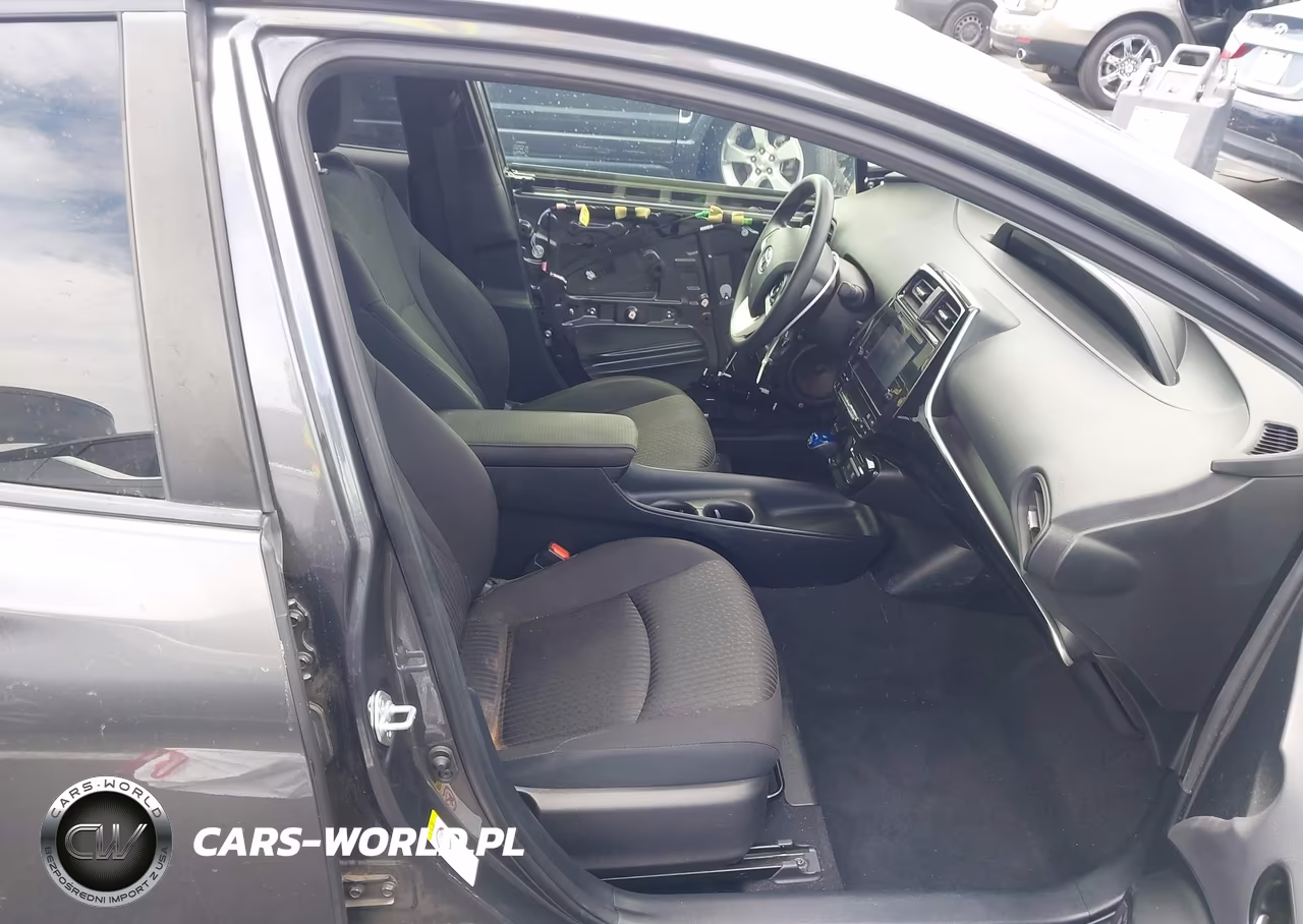 2018 Toyota Prius One VIN:JTDKBRFU7J3076557 - 5
