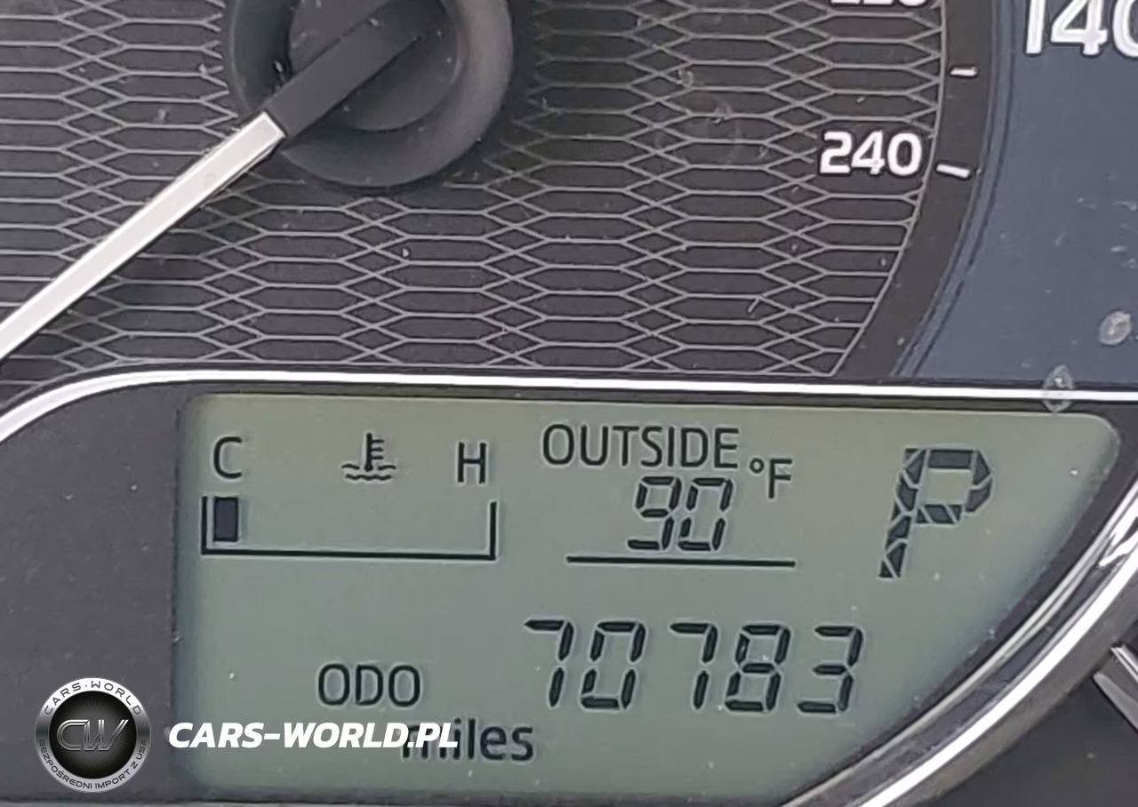 2015 Toyota Corolla Le VIN:5YFBURHE4FP214571 - 15