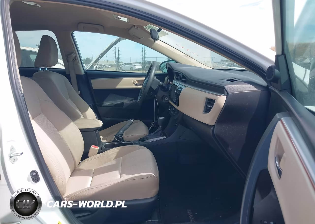 2015 Toyota Corolla Le VIN:5YFBURHE4FP214571 - 5