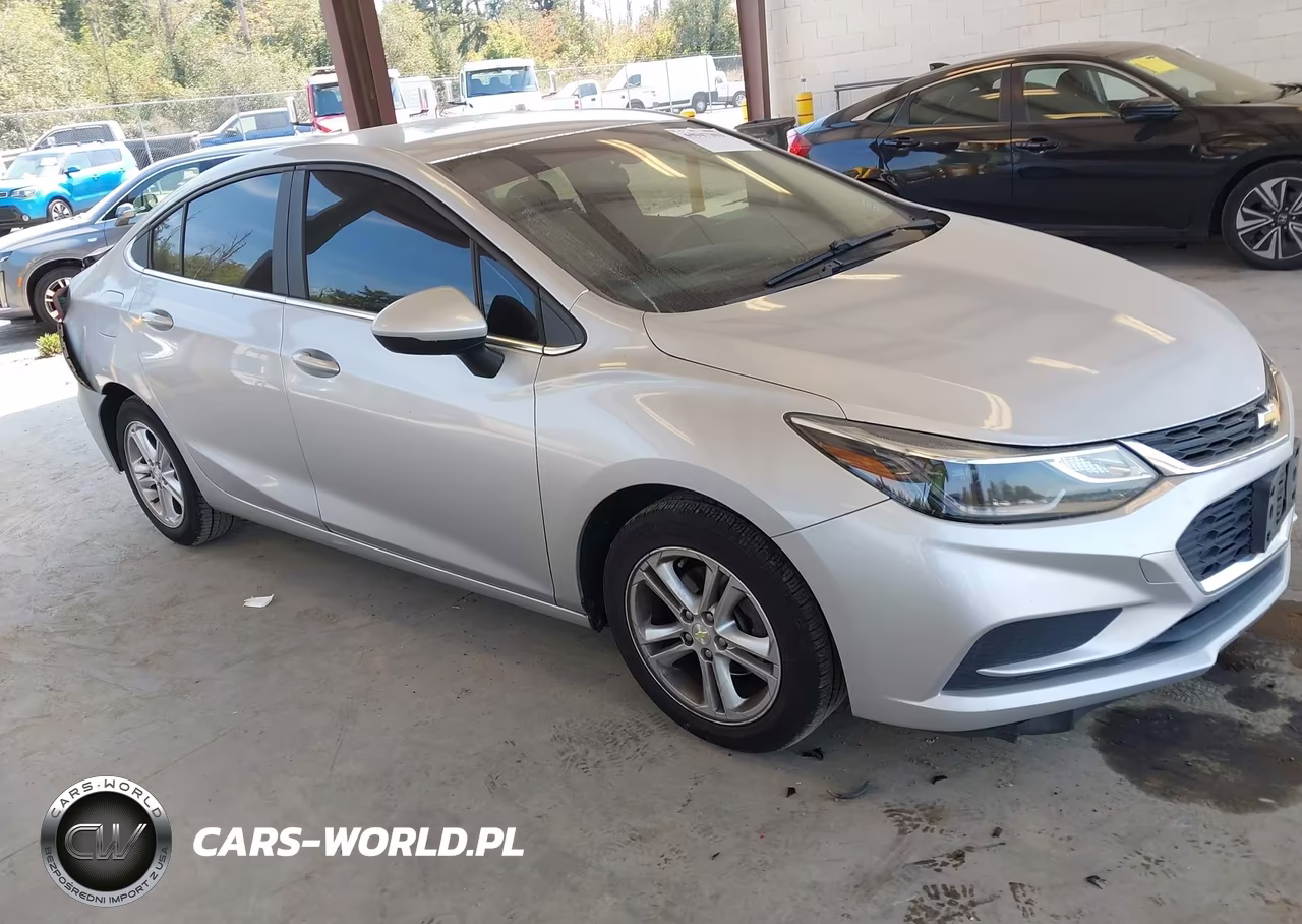 2017 Chevrolet Cruze Lt Auto – zdjęcie 1 z 16