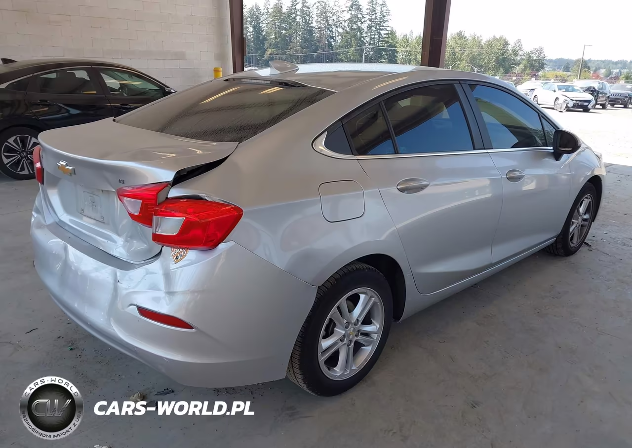 2017 Chevrolet Cruze Lt Auto VIN:1G1BE5SM0H7202176 - 4