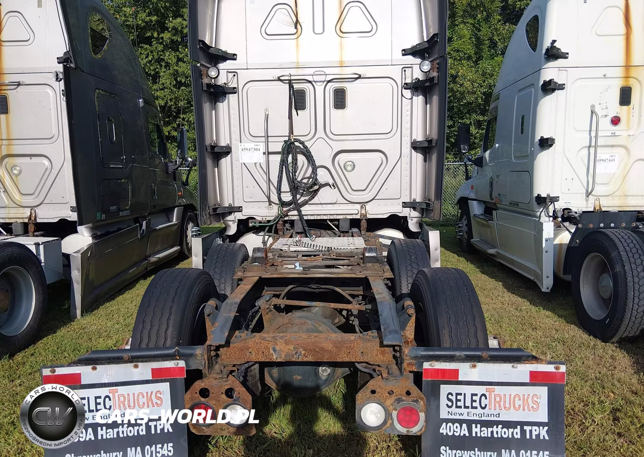 2013 Freightliner Cascadia 125 VIN:1FUJGLDR4DSBV3397 - 15
