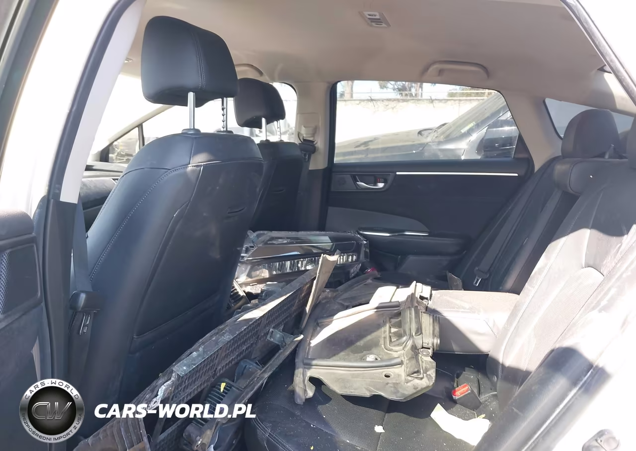 2018 Honda Clarity Plug-In Hybrid Touring VIN:JHMZC5F32JC015692 - 21