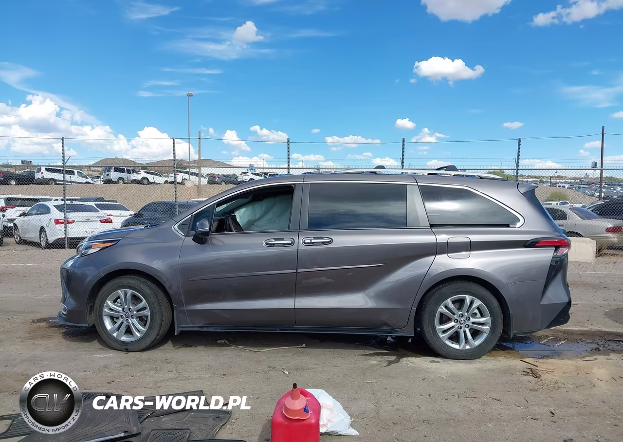 2023 Toyota Sienna Platinum VIN:5TDESKFC9PS102692 - 14