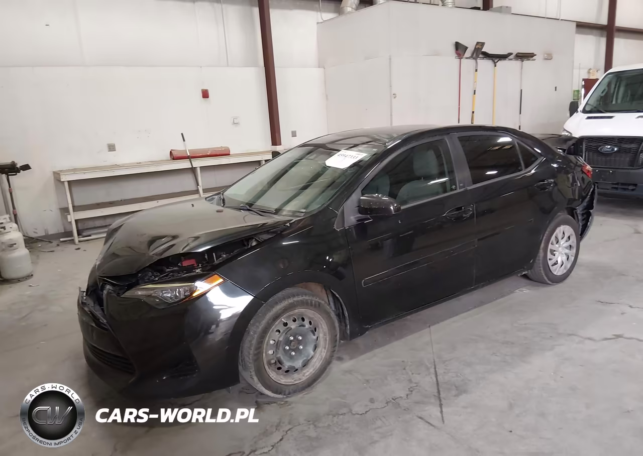 2017 Toyota Corolla Le VIN:2T1BURHEXHC938929 - 2