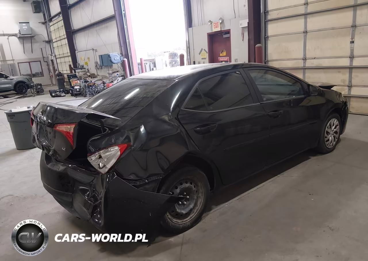 2017 Toyota Corolla Le VIN:2T1BURHEXHC938929 - 4