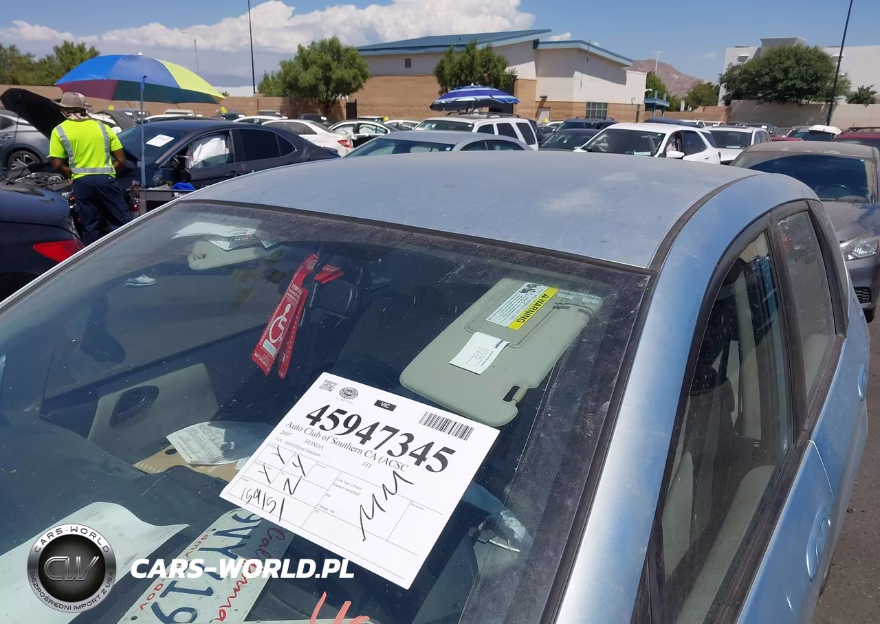 2007 Honda Fit VIN:JHMGD38467S068649 - 12