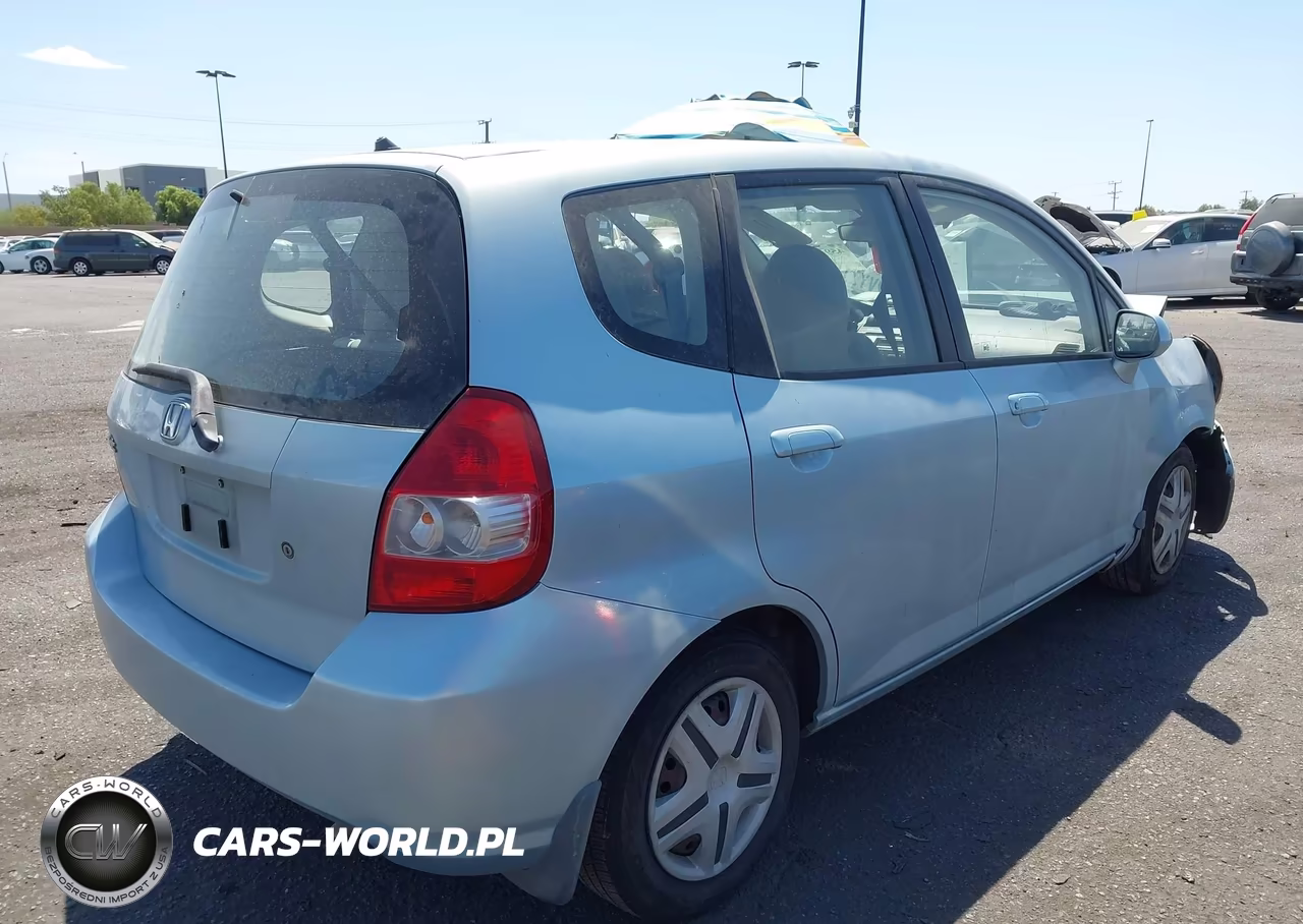 2007 Honda Fit VIN:JHMGD38467S068649 - 4