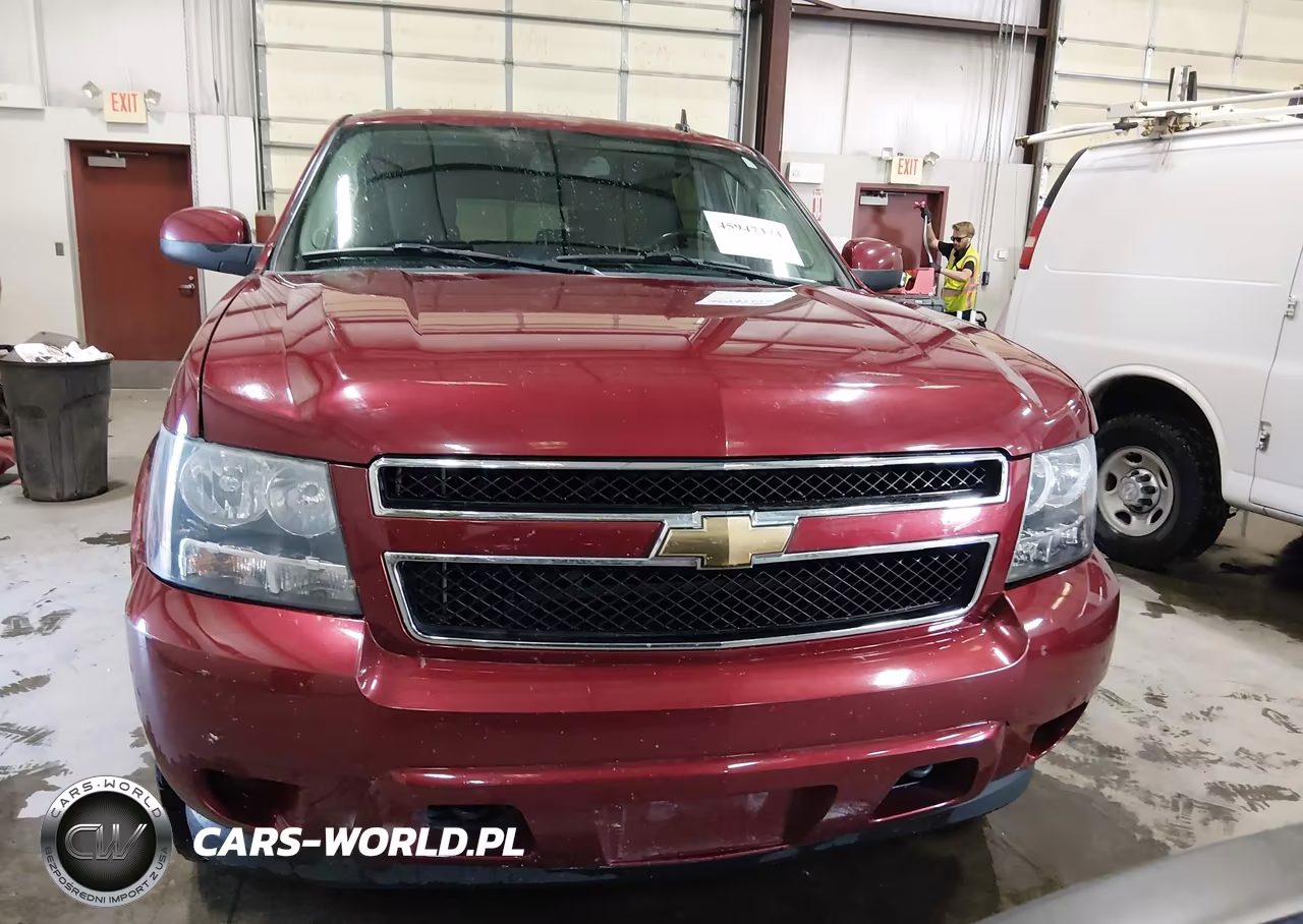 2011 Chevrolet Suburban Ls VIN:1GNSKHE39BR230548 - 12