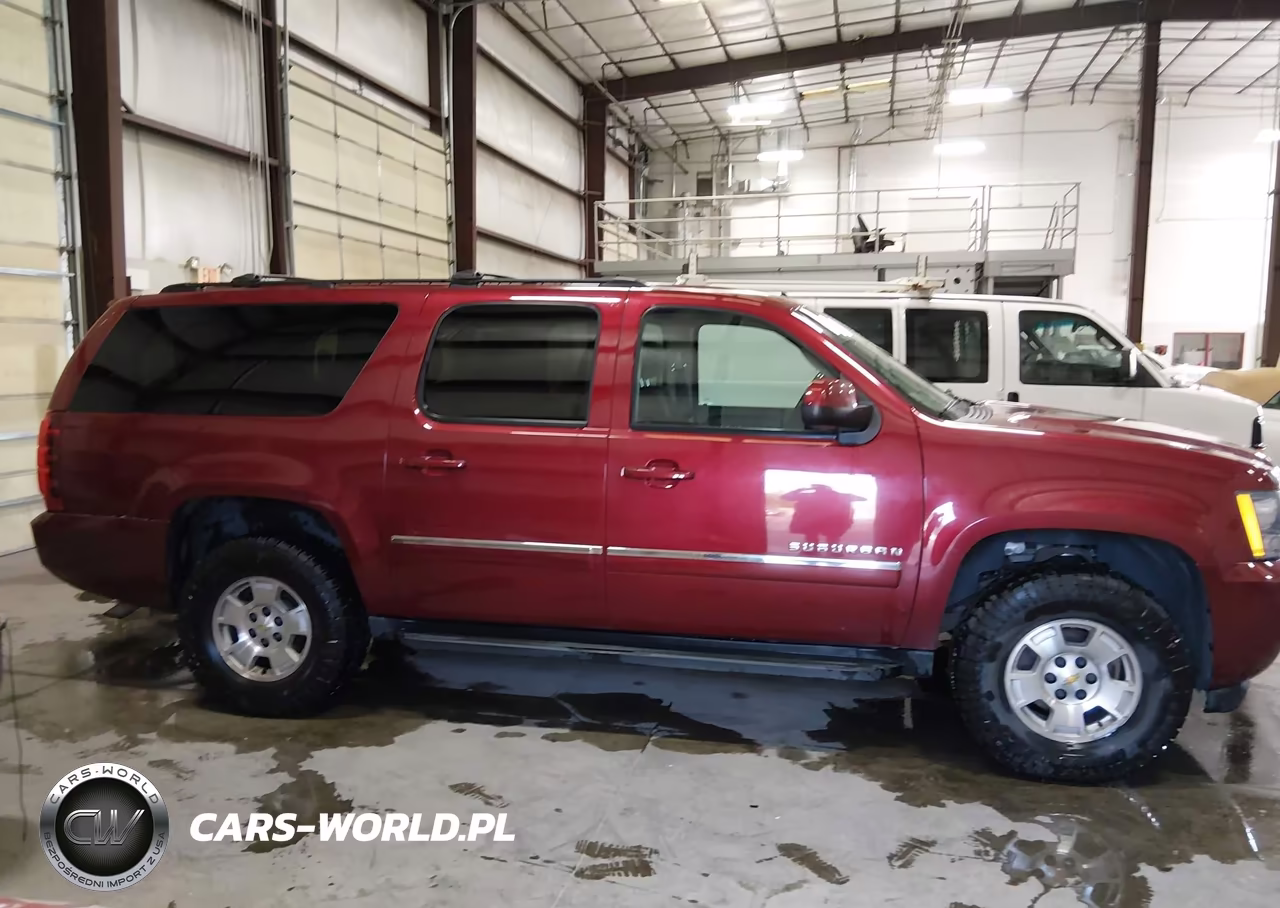 2011 Chevrolet Suburban Ls VIN:1GNSKHE39BR230548 - 13