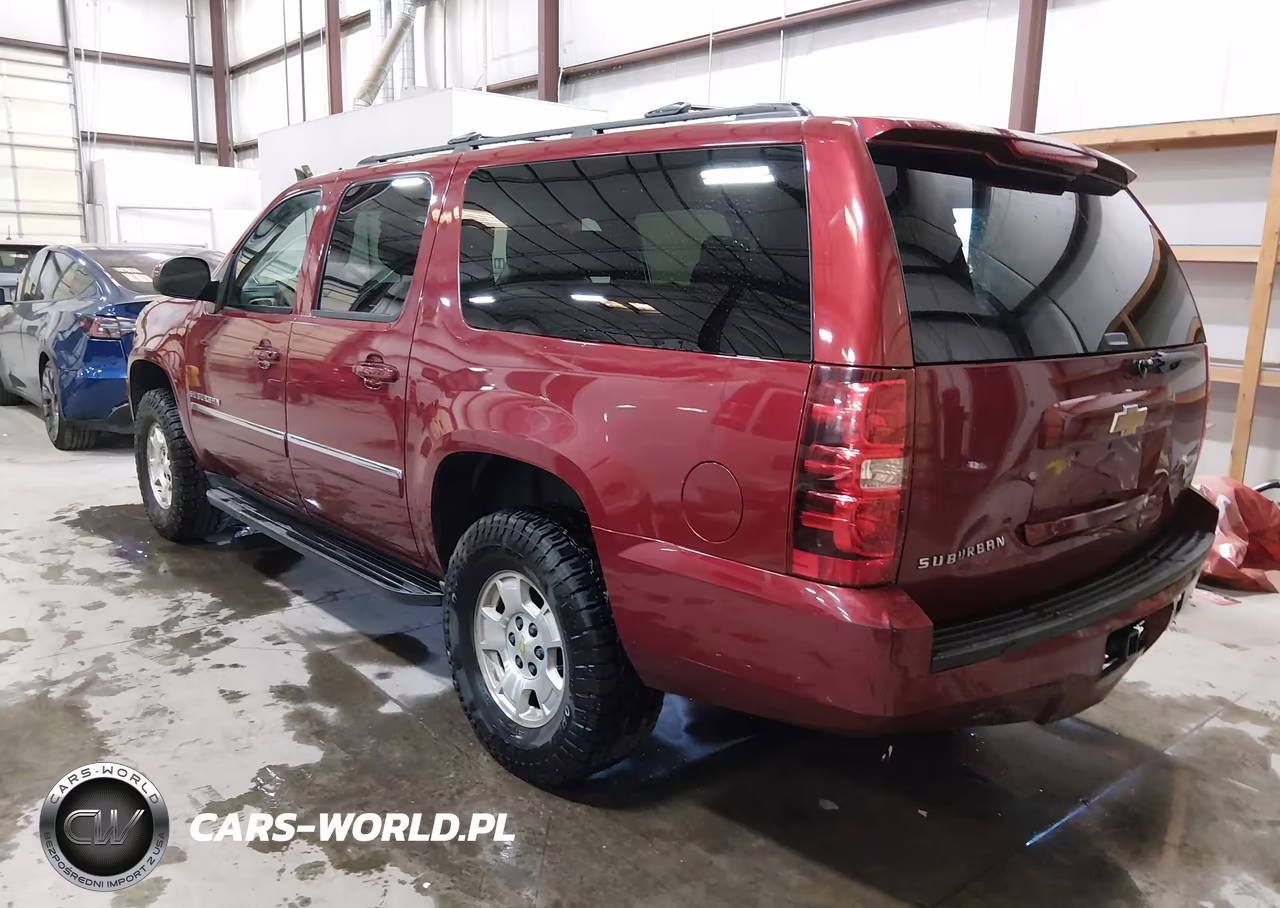 2011 Chevrolet Suburban Ls VIN:1GNSKHE39BR230548 - 3