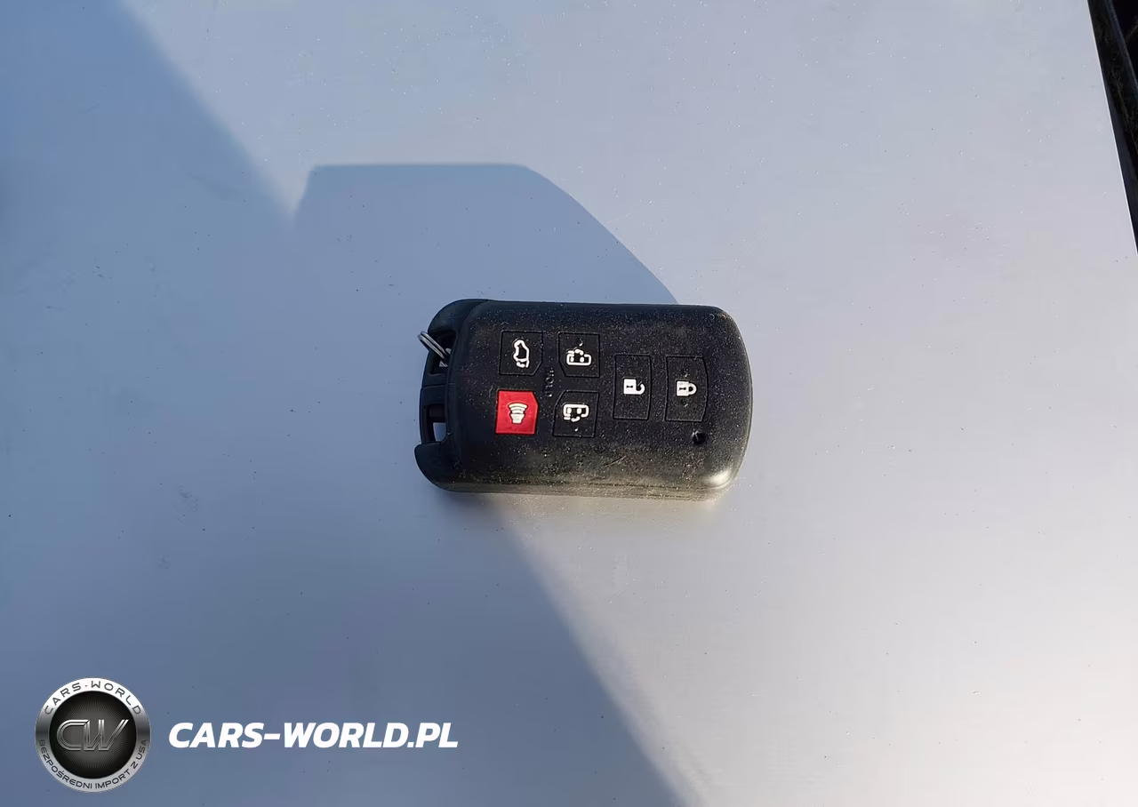 2011 Toyota Sienna Limited VIN:5TDDK3DC7BS002894 - 11