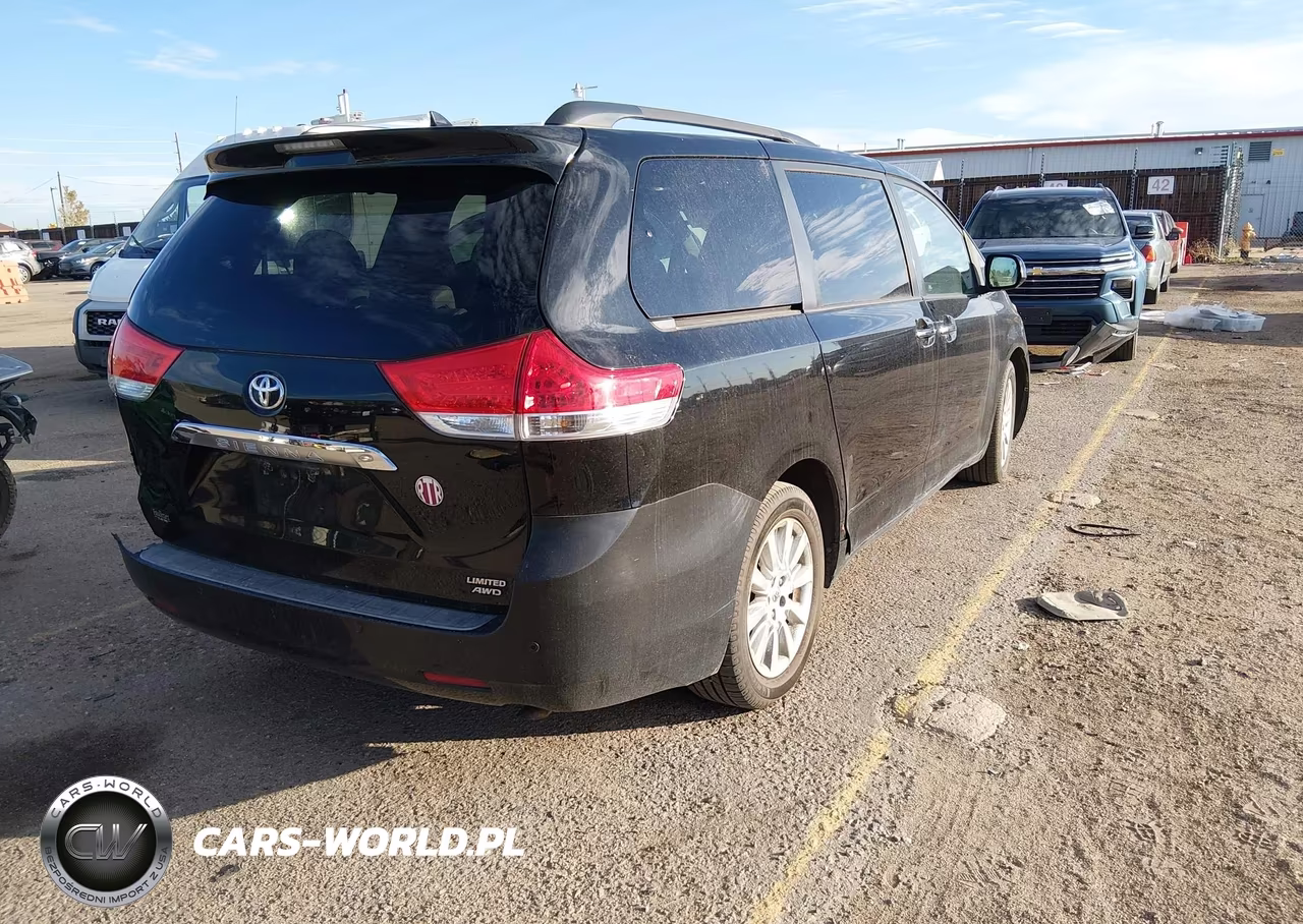 2011 Toyota Sienna Limited VIN:5TDDK3DC7BS002894 - 4