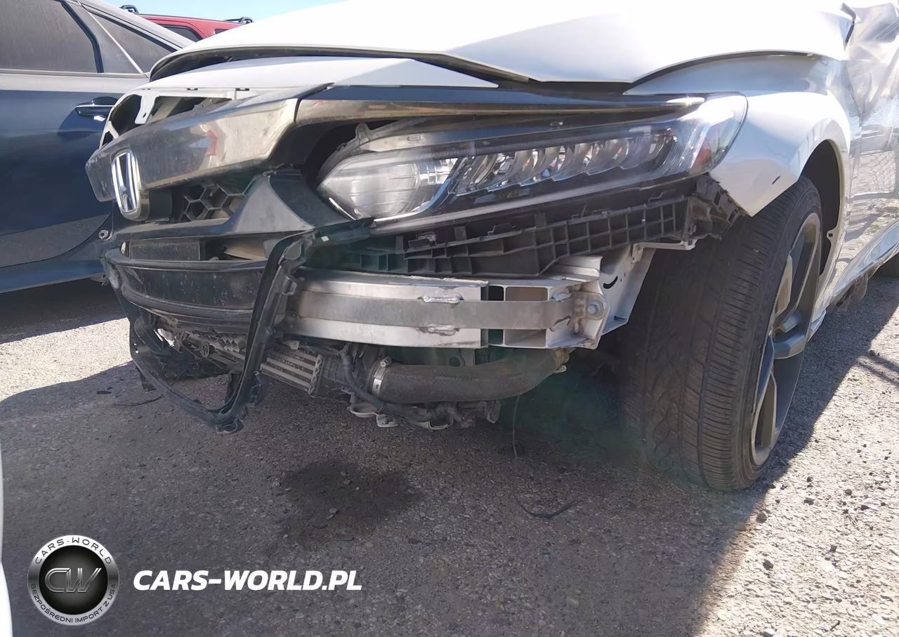 2018 Honda Accord Sport VIN:1HGCV1F32JA251136 - 19