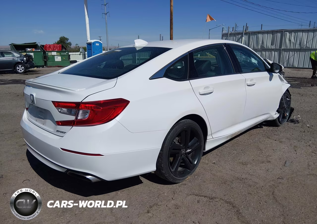 2018 Honda Accord Sport VIN:1HGCV1F32JA251136 - 4