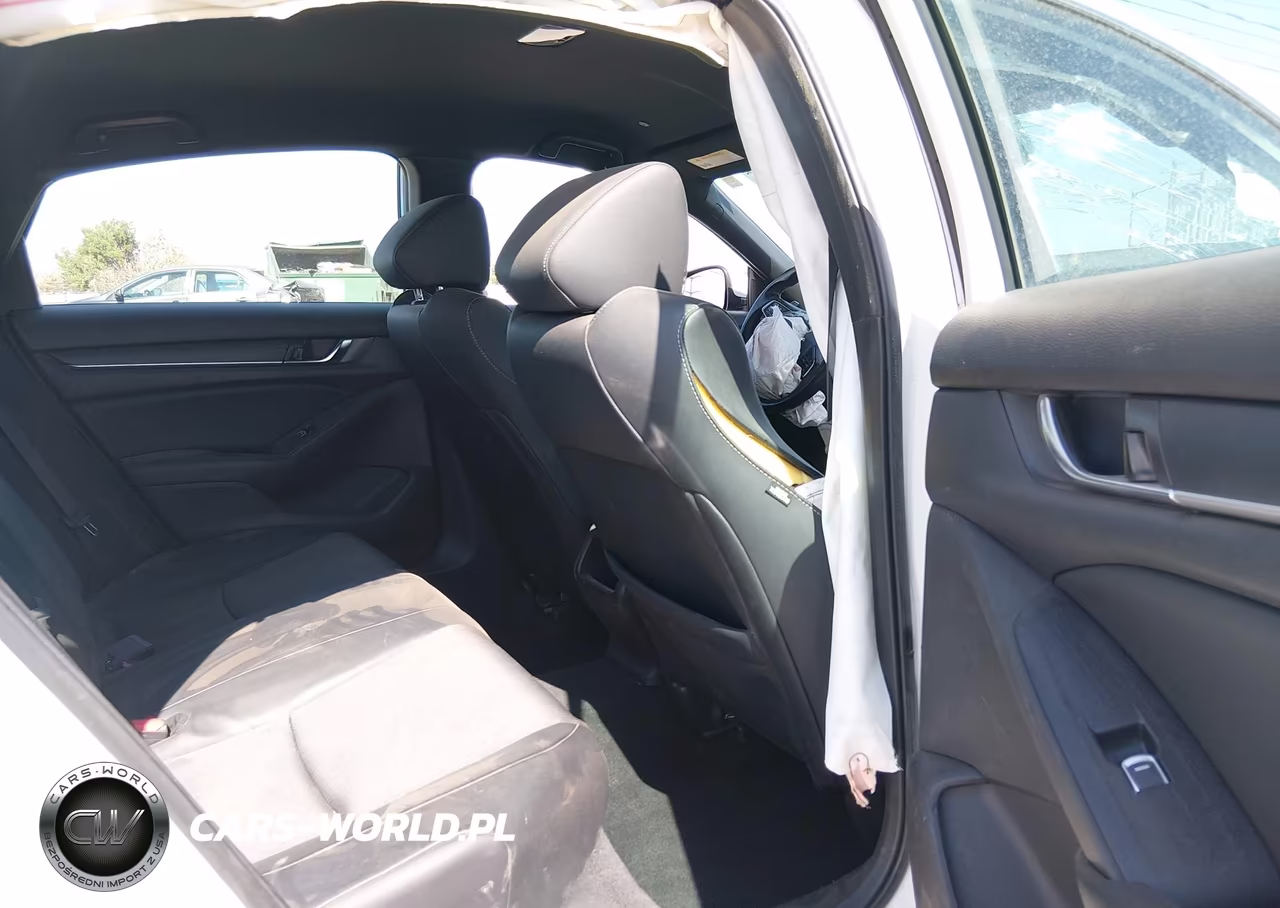 2018 Honda Accord Sport VIN:1HGCV1F32JA251136 - 8