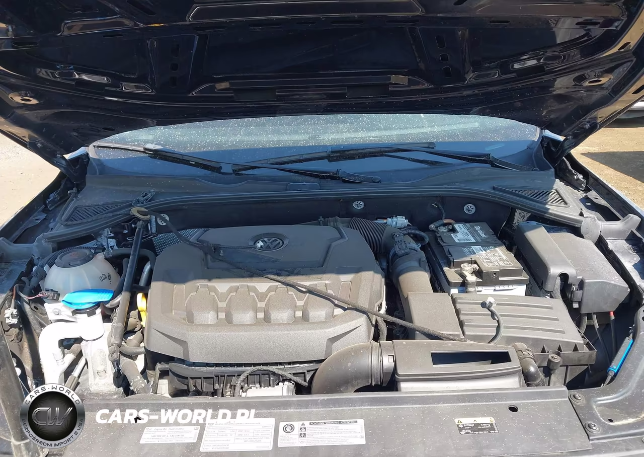 2019 Volkswagen Passat 2.0T Wolfsburg Edition VIN:1VWLA7A37KC004718 - 10