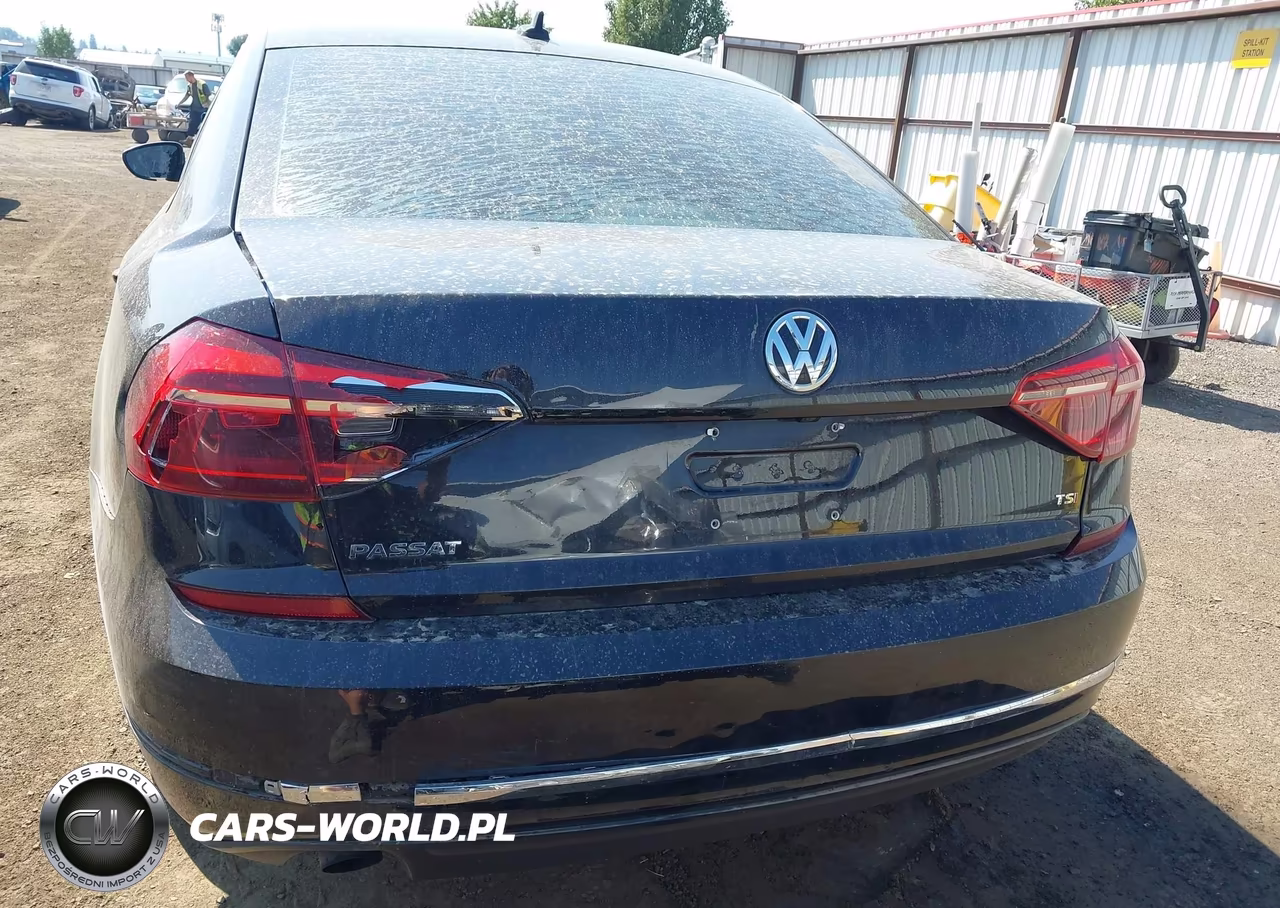 2019 Volkswagen Passat 2.0T Wolfsburg Edition VIN:1VWLA7A37KC004718 - 6