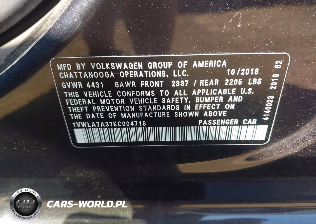 2019 Volkswagen Passat 2.0T Wolfsburg Edition VIN:1VWLA7A37KC004718 - 9